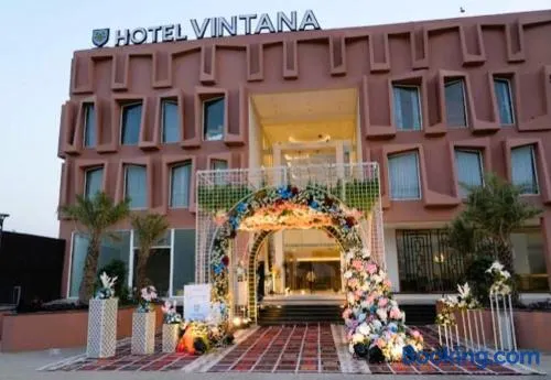 HOTEL VINTANA - Image 1