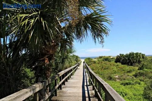 St Augustine Beach & Tennis Resort 807 - Image 1