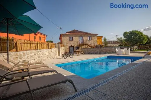 Casa da Clarinha, piscina, perto Sistelo e Ecovia do Vez - Image 1