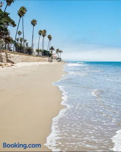 Montecito-Chic Beachside Retreat - Image 1