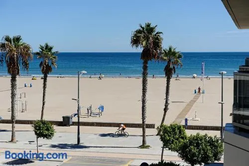 Valencia Beach Apartments - Image 1