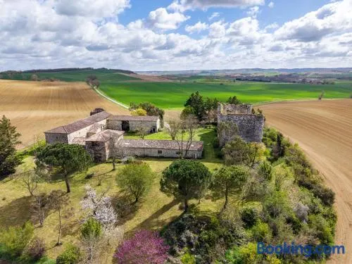 Gite du Château des Fours - Image 1