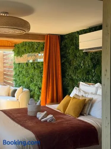 Les Jardins Secrets de Phuket - Image 1