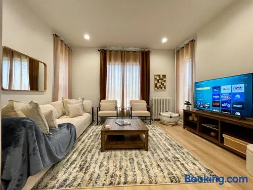 First floor Condo in Chicago - Image 1