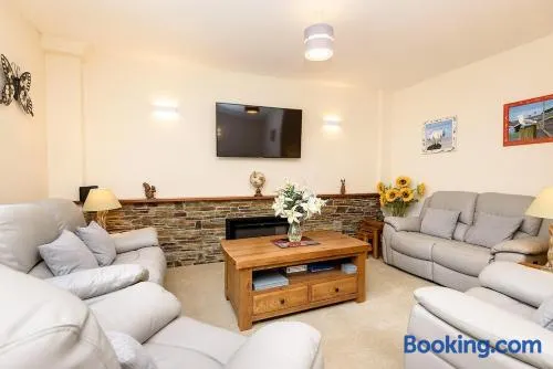 Heart of Looe Apartment - Image 1