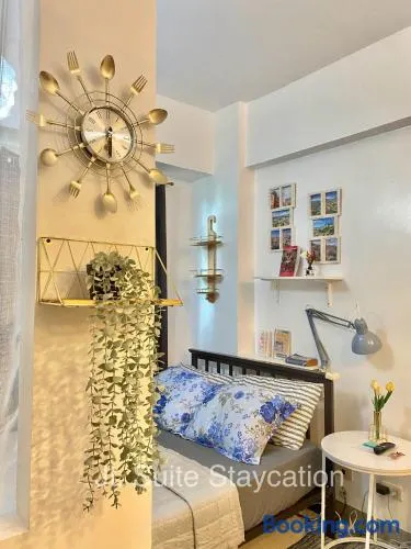 JL Suite Staycation near Venice Grand Canal Mall - Image 1
