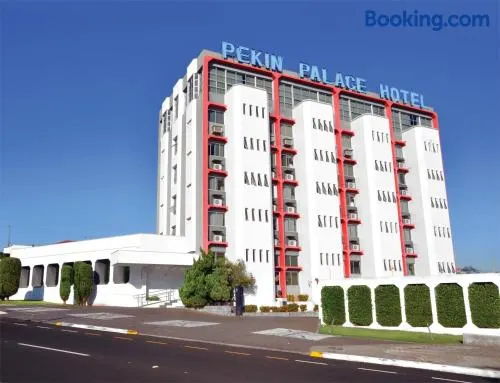 Pekin Palace Hotel - Image 1