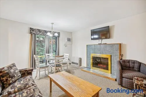 Cedarbrook Queen Suite 108 - Image 1