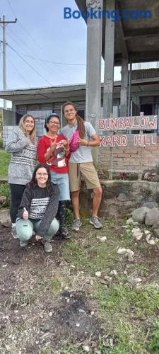 Bungalow Karo Hill - Image 1