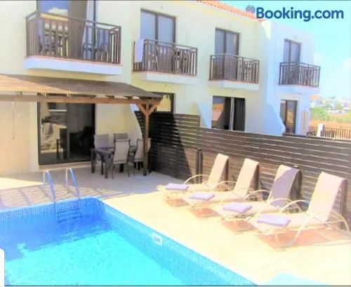 Villa Jade - Image 1