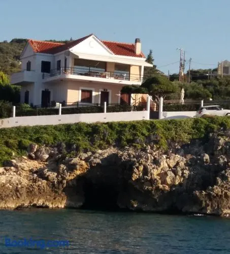 Ostria Seaside House - Image 1