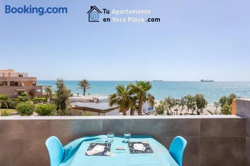 Levante19 Estudio Naturista primera línea - Image 1