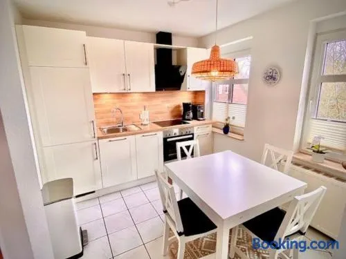 Ferienwohnung Seute Deern in Ditzum direkt an der Mühle - Image 1