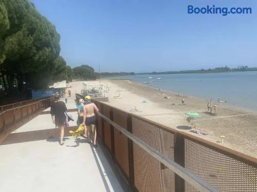 Grado caravan, lakókocsi 448 - Image 1