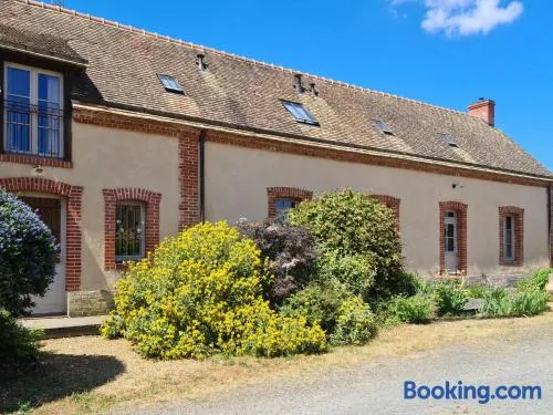 Longère sarthoise rénovée, à 20 min du Mans, 4 chambres, poêle à granulés, parking privé - FR-1-410-376 - Image 1
