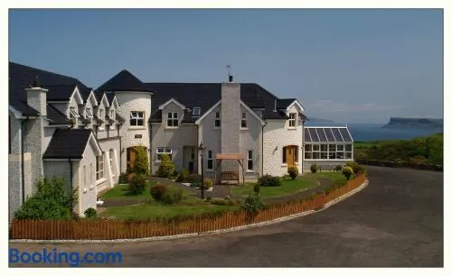 Crockatinney guest house - Image 1
