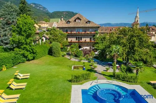 Schlosshotel Aehrental - Image 1