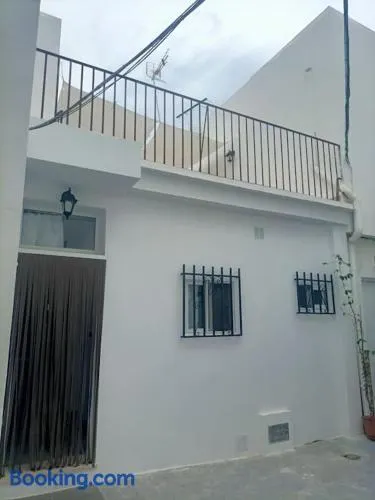 Castelar - Image 1