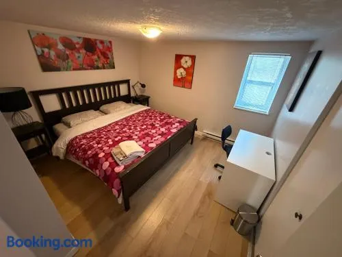 Artistic Apartment Near Downtown - Image 1