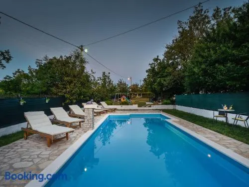 Villa Paradise - Image 1