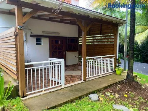 Studio charmant avec vue sur la mer à Capesterre-Belle-Eau de 35 m² - Image 1
