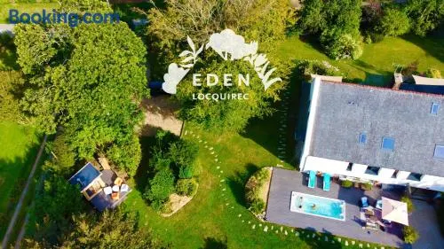 EDEN LOCQUIREC l Flow Breathe & SPA l La Chambre d'Hôtes réinventée - Image 1