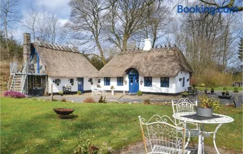 Three-Bedroom Holiday Home In Give - Image 1