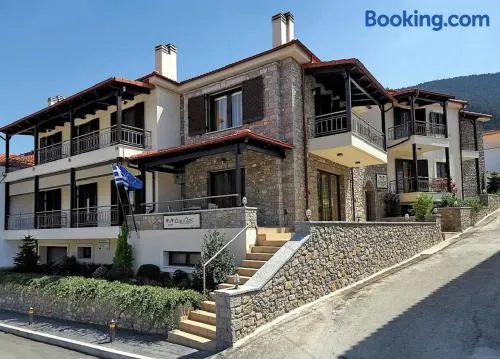 Dianthos Guesthouse - Image 1