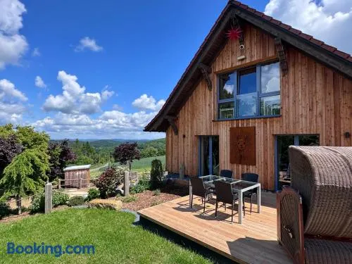 TOP moderne FeWo - Alpakahof zum Himmelreich, traumhafte Lage, Terrasse mit Weitblick, kostenfreier Parkplatz, Nähe Kurklinik, optional Sauna - Image 1