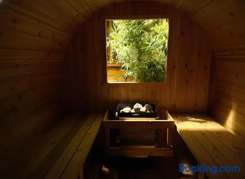 Cowichan Valley Retreat with Sauna & Free EV Charger - Image 1