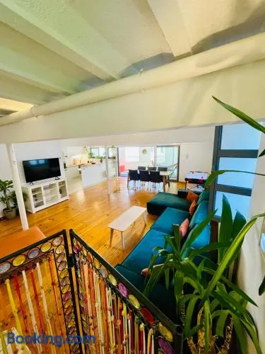 Oasis-Spacious Loft in Excellent Location - Image 1