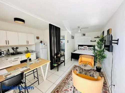 Cozy apartment near Seminole Hard Rock Cafe - Image 1