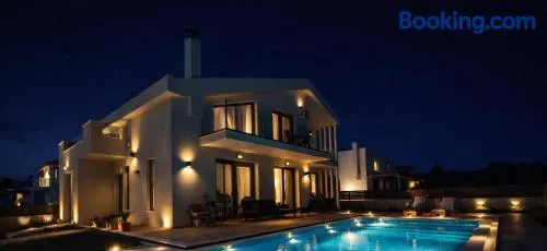 Arilena Exclusive Villa - 4BR with Private Pool by Villa Mana Gers - Image 1