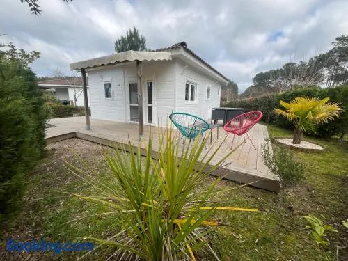 Chalet en Parc résidentiel pour 4 personnes à proximité de la plage - Image 1