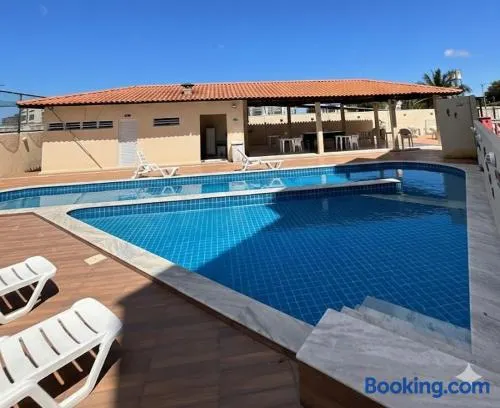 Apartamento 2 Quartos com Piscina e Garagem - Image 1