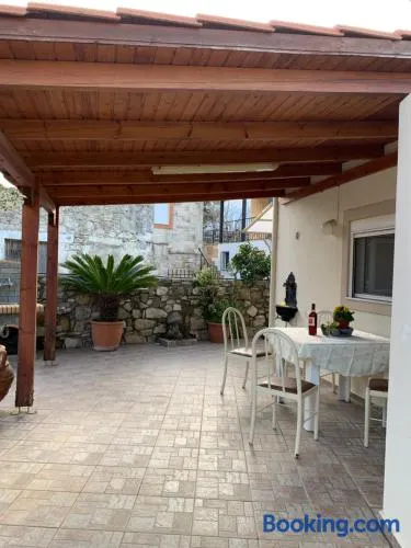 Manousos Guest House - Image 1