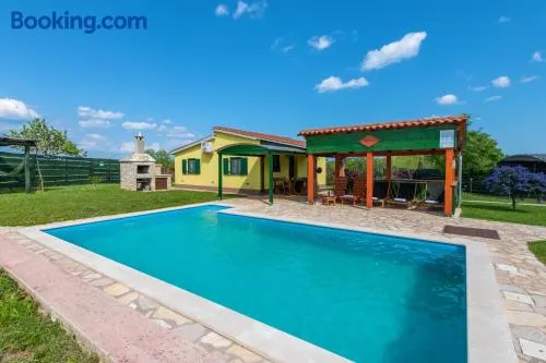 Villa Vrt, a private and fully fenced forest retreat - Image 1
