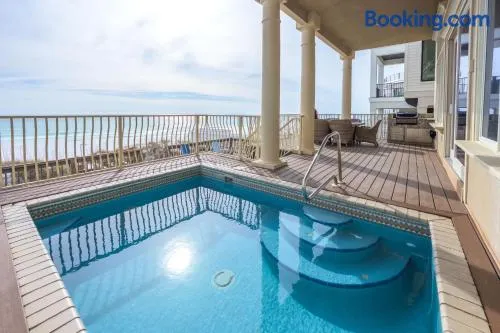 Gulf Paradise - Image 1