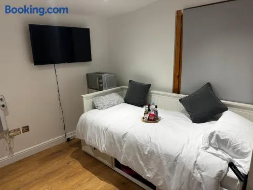 The Grove self-contained Garden Suite - Image 1