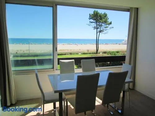 Appartement lumineux à Saint-Cyprien 45 m² vue mer - Image 1