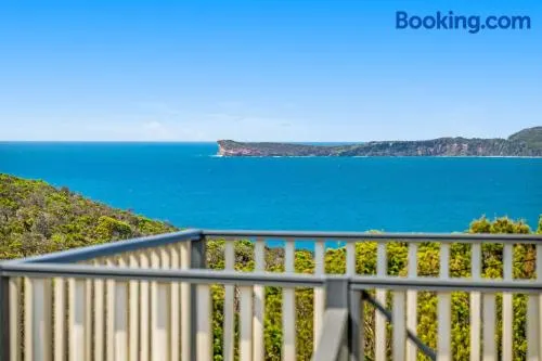 Seascape Retreat at Bonny Hills - Image 1