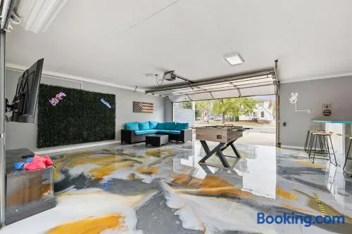 Pet Friendly, Gated Backyard, Game room, Hot Tub - Image 1