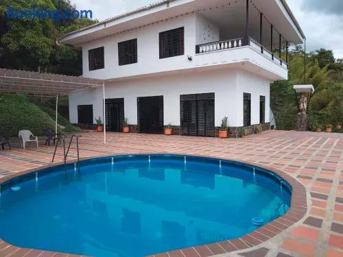 Casa Angola - Image 1