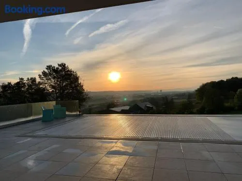 Deluxe Doppelzimmer mit Pool und Aussicht - Image 1