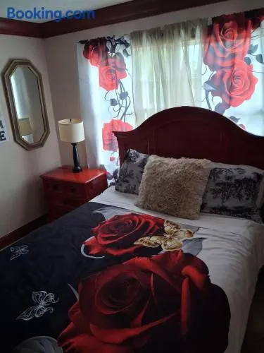 Sleep Away Bed and Breakfast - Image 1