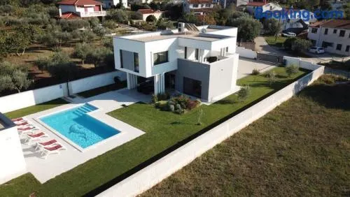 Villa Lungera - Image 1