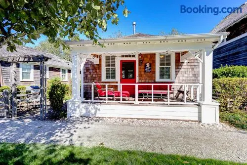 Shell Cottage by Seabrook Hospitality - Image 1