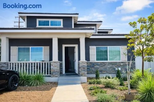 Santa Ana Love Home - Image 1