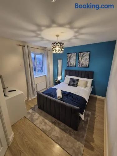 Contractor home, Stunning 3 Bed house, Company workers WLC, Netflix - Image 1