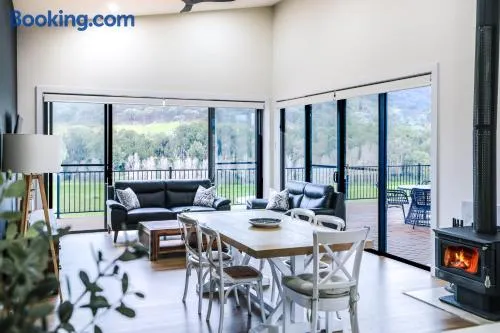 Vineyard stay at Mudgee - Image 1